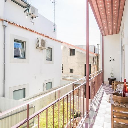 Stylish Apartment Near Av. Liberdade Lisbon Exterior photo