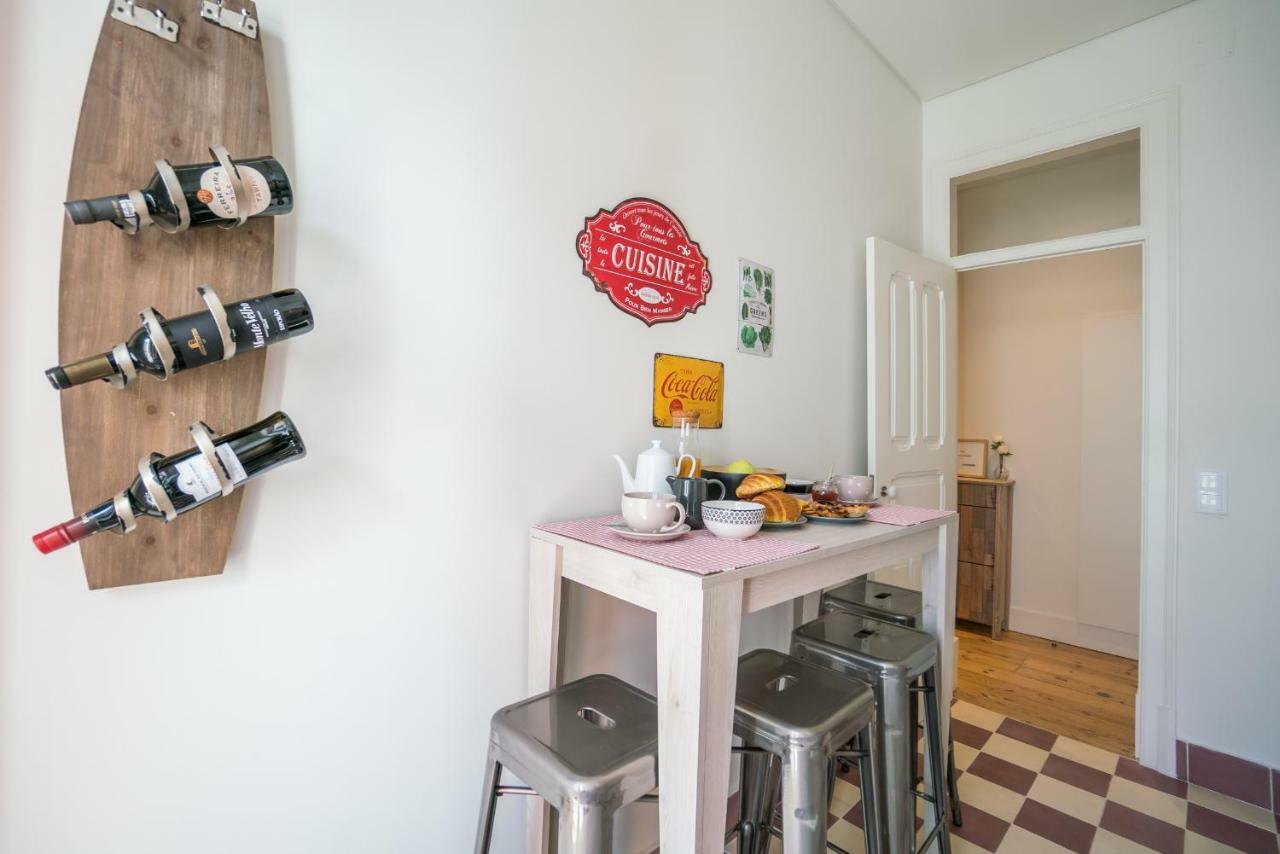 Stylish Apartment Near Av. Liberdade Lisbon Exterior photo