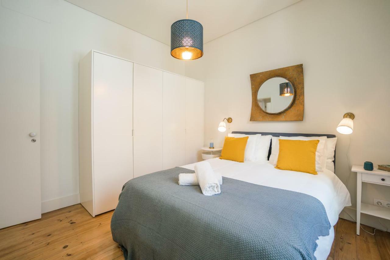 Stylish Apartment Near Av. Liberdade Lisbon Exterior photo