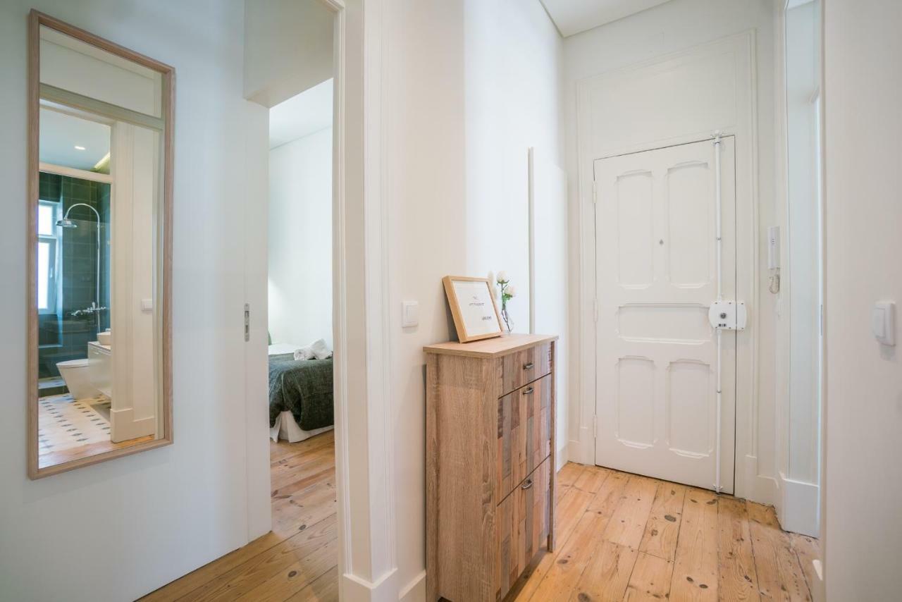 Stylish Apartment Near Av. Liberdade Lisbon Exterior photo