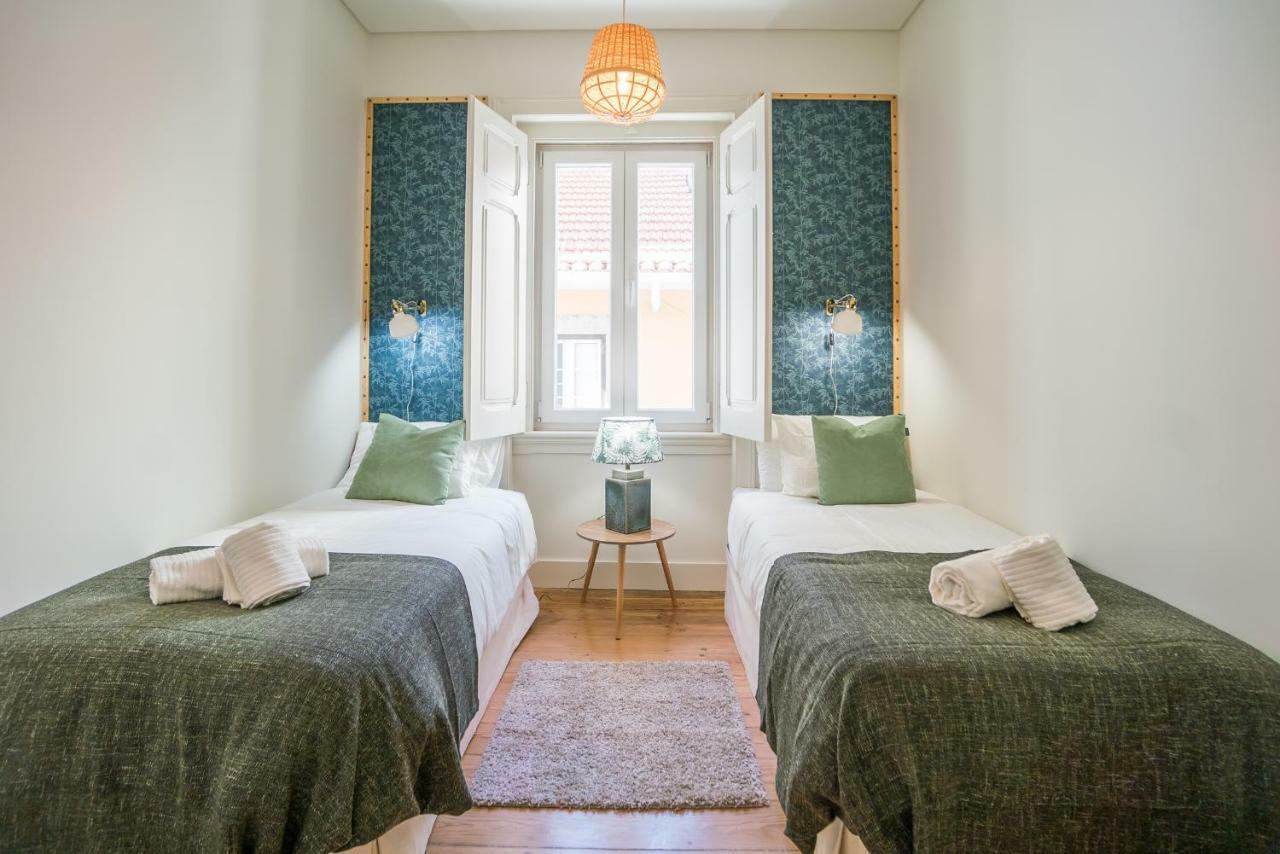 Stylish Apartment Near Av. Liberdade Lisbon Exterior photo