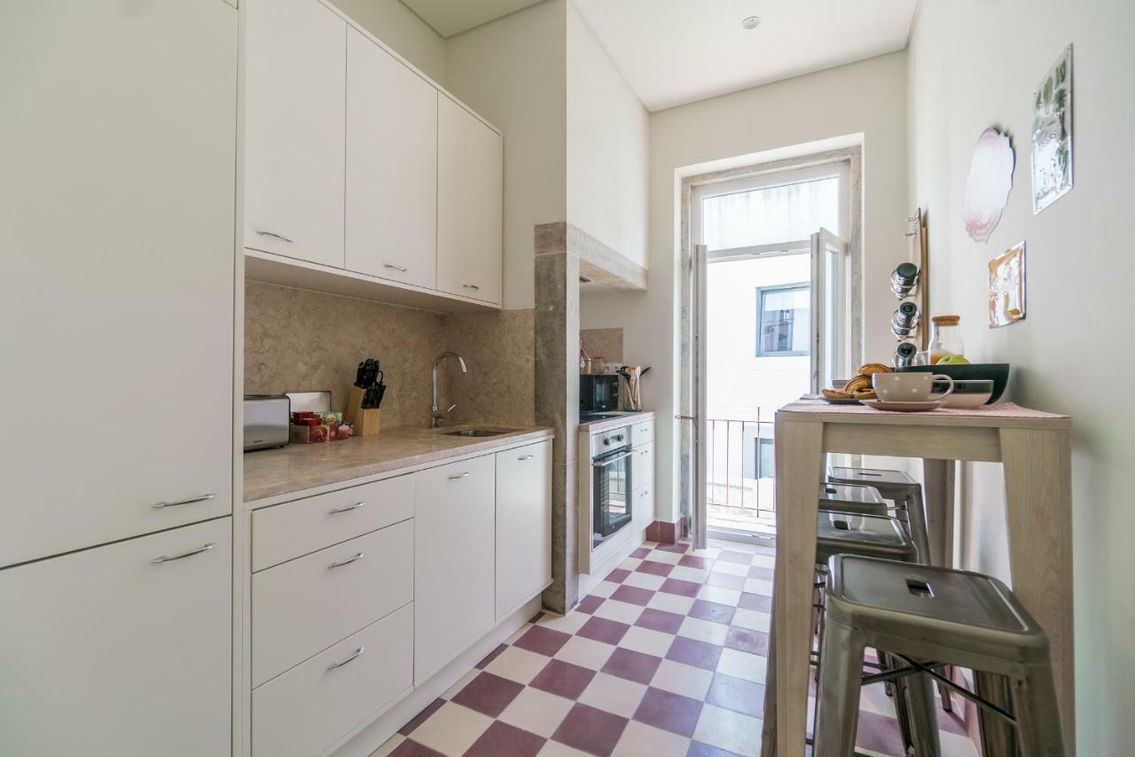 Stylish Apartment Near Av. Liberdade Lisbon Exterior photo