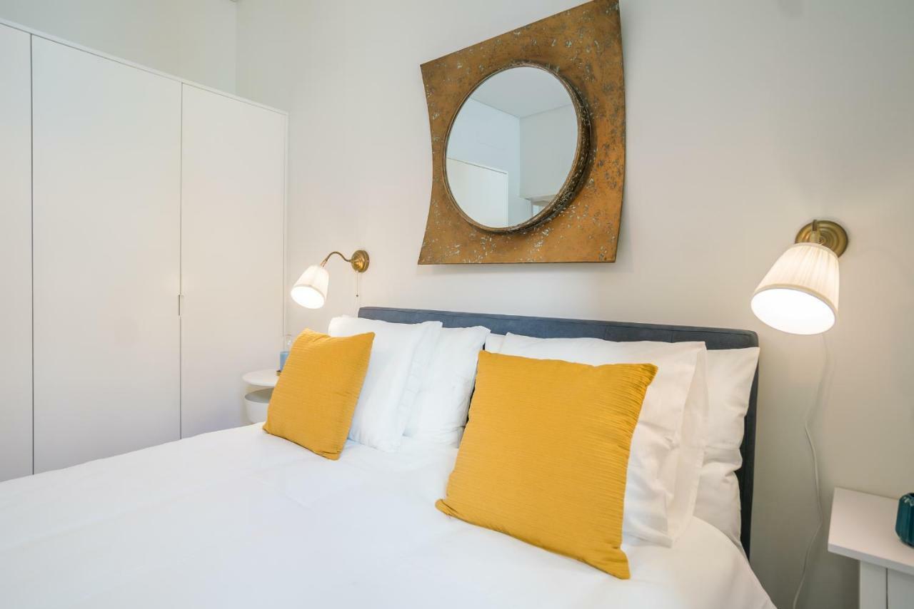 Stylish Apartment Near Av. Liberdade Lisbon Exterior photo
