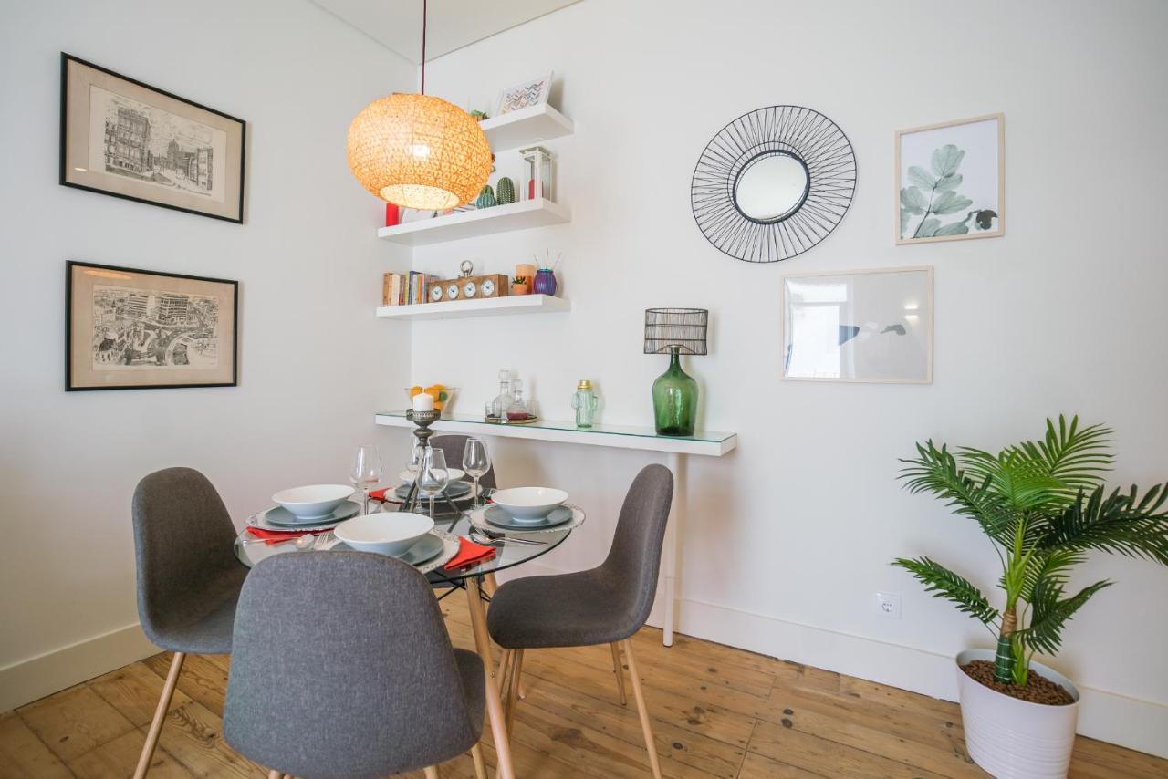 Stylish Apartment Near Av. Liberdade Lisbon Exterior photo